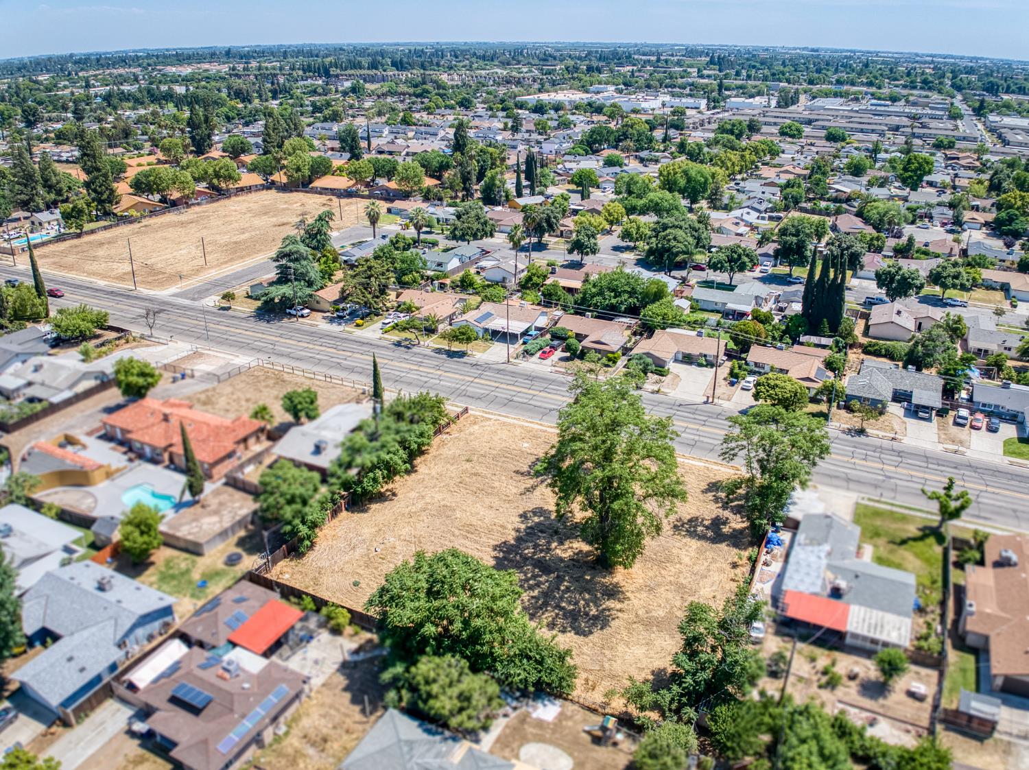 4921 E Tulare St, Fresno, CA 93727