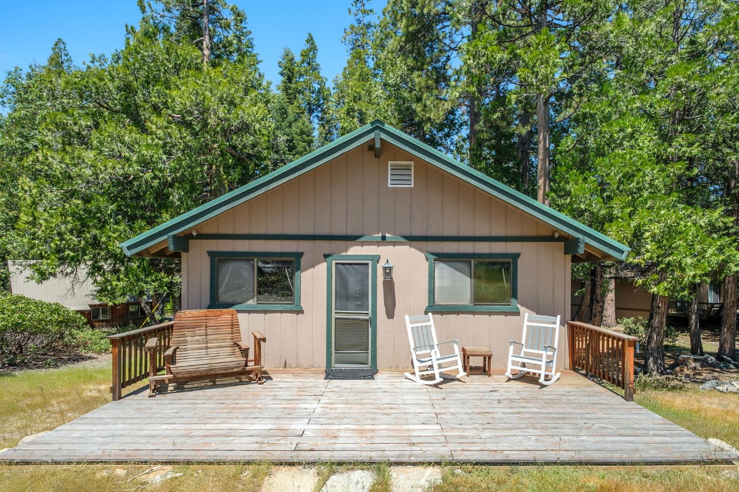 42488 Rock Ledge Rd, Shaver Lake, CA 93664