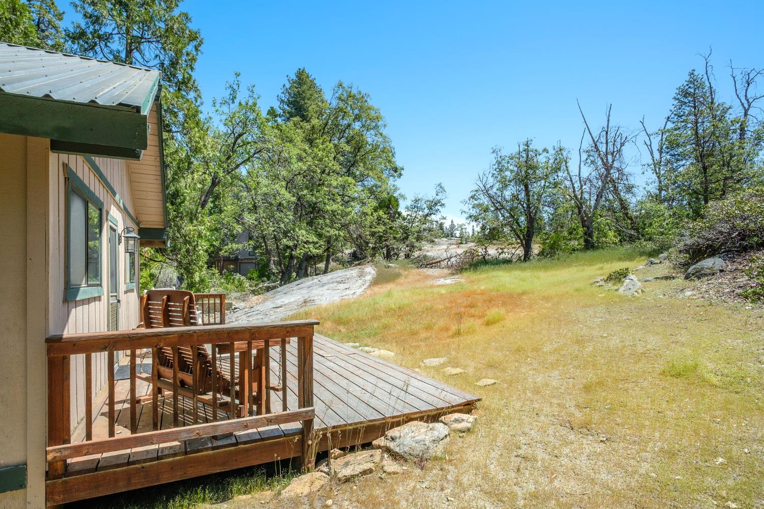 42488 Rock Ledge Rd, Shaver Lake, CA 93664