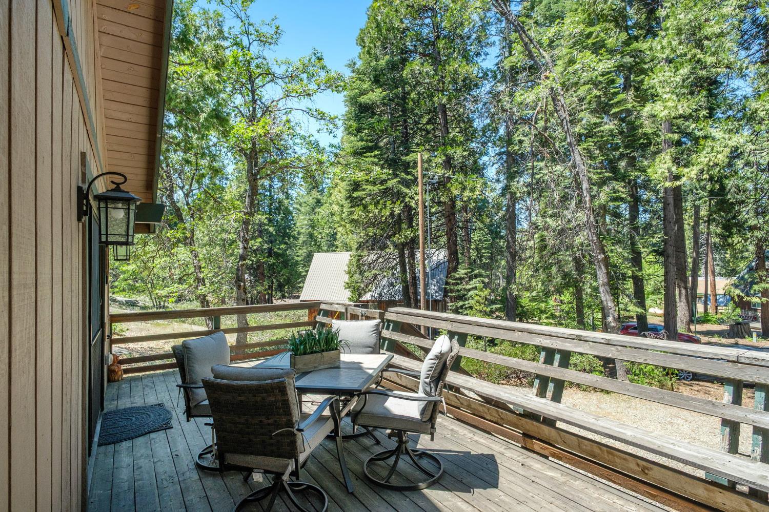 42488 Rock Ledge Rd, Shaver Lake, CA 93664