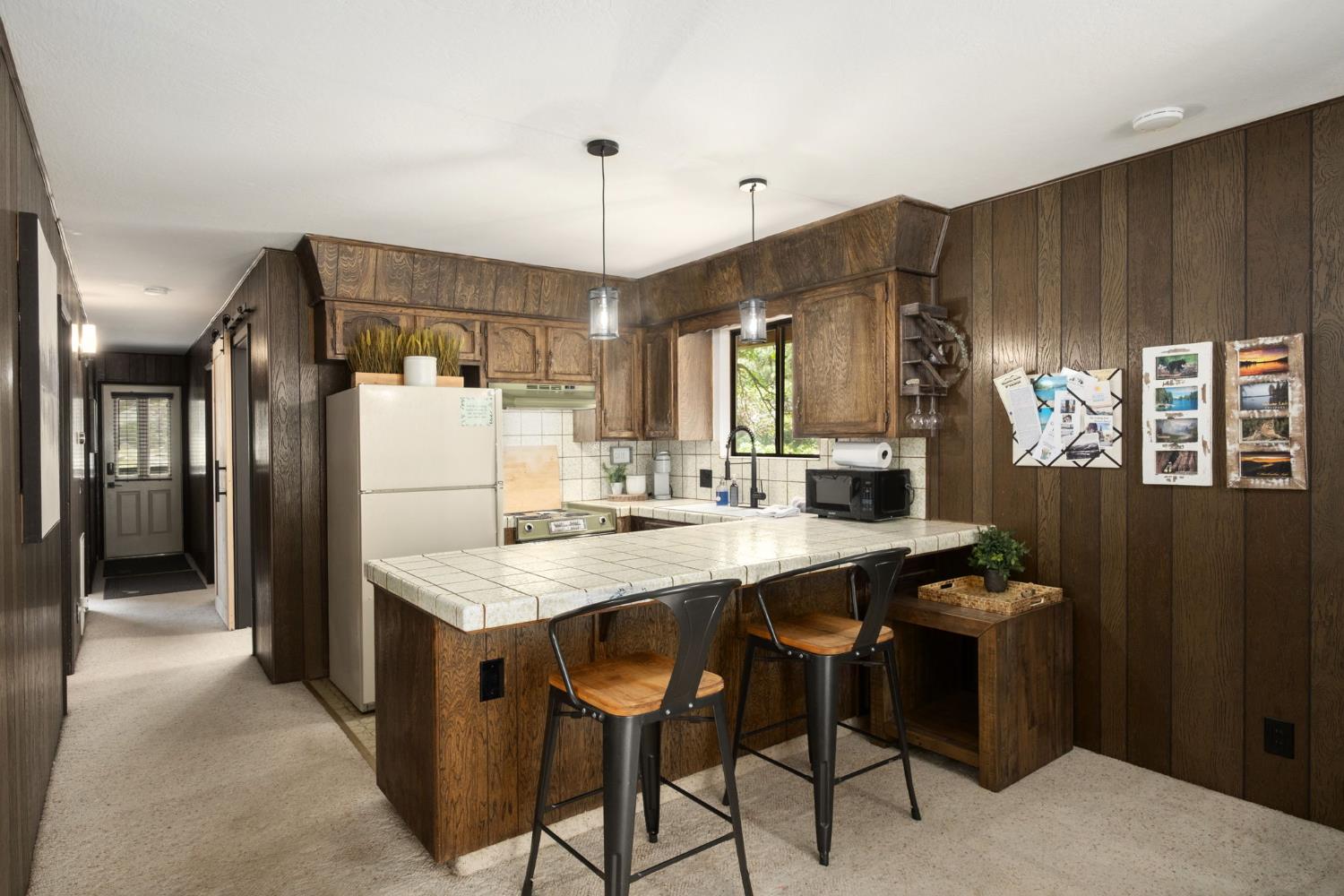 42488 Rock Ledge Rd, Shaver Lake, CA 93664