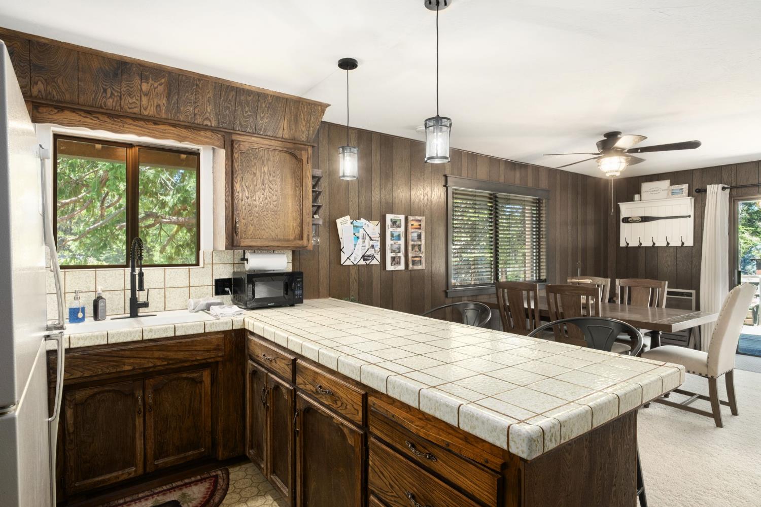 42488 Rock Ledge Rd, Shaver Lake, CA 93664