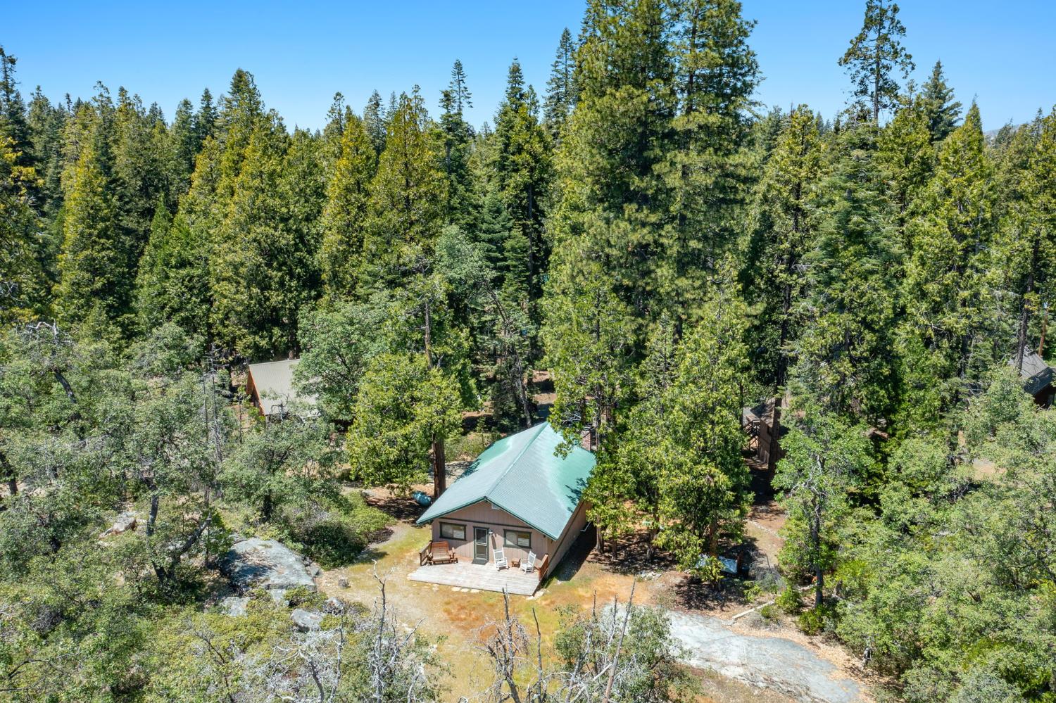 42488 Rock Ledge Rd, Shaver Lake, CA 93664