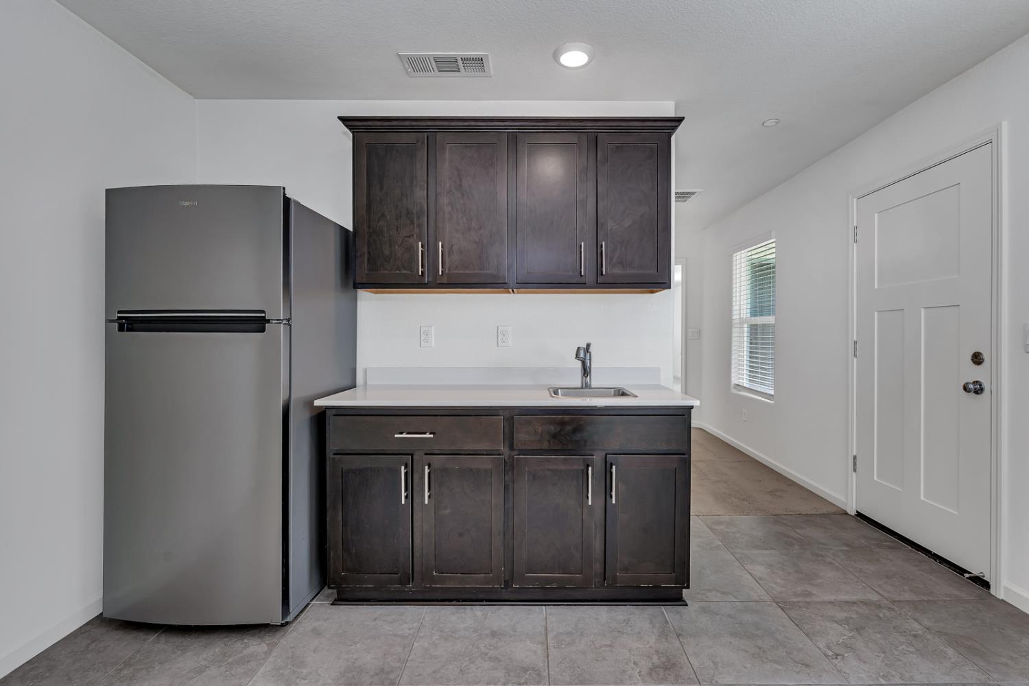 324 Shafer Trail, Merced, CA 95341