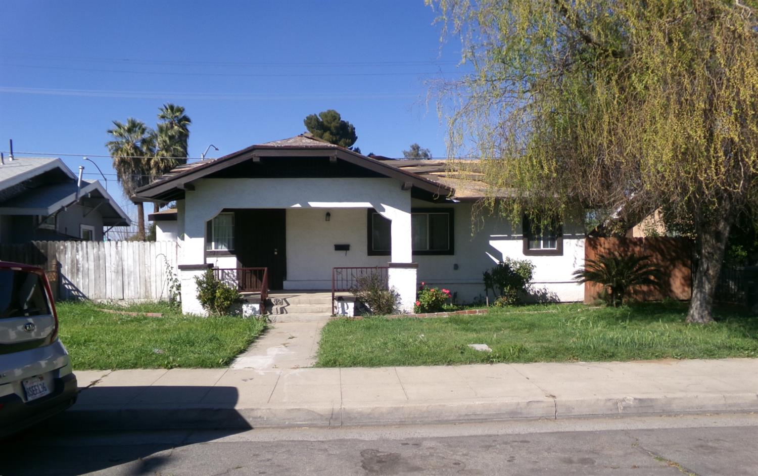 3927 E Verrue Ave, Fresno, CA 93702