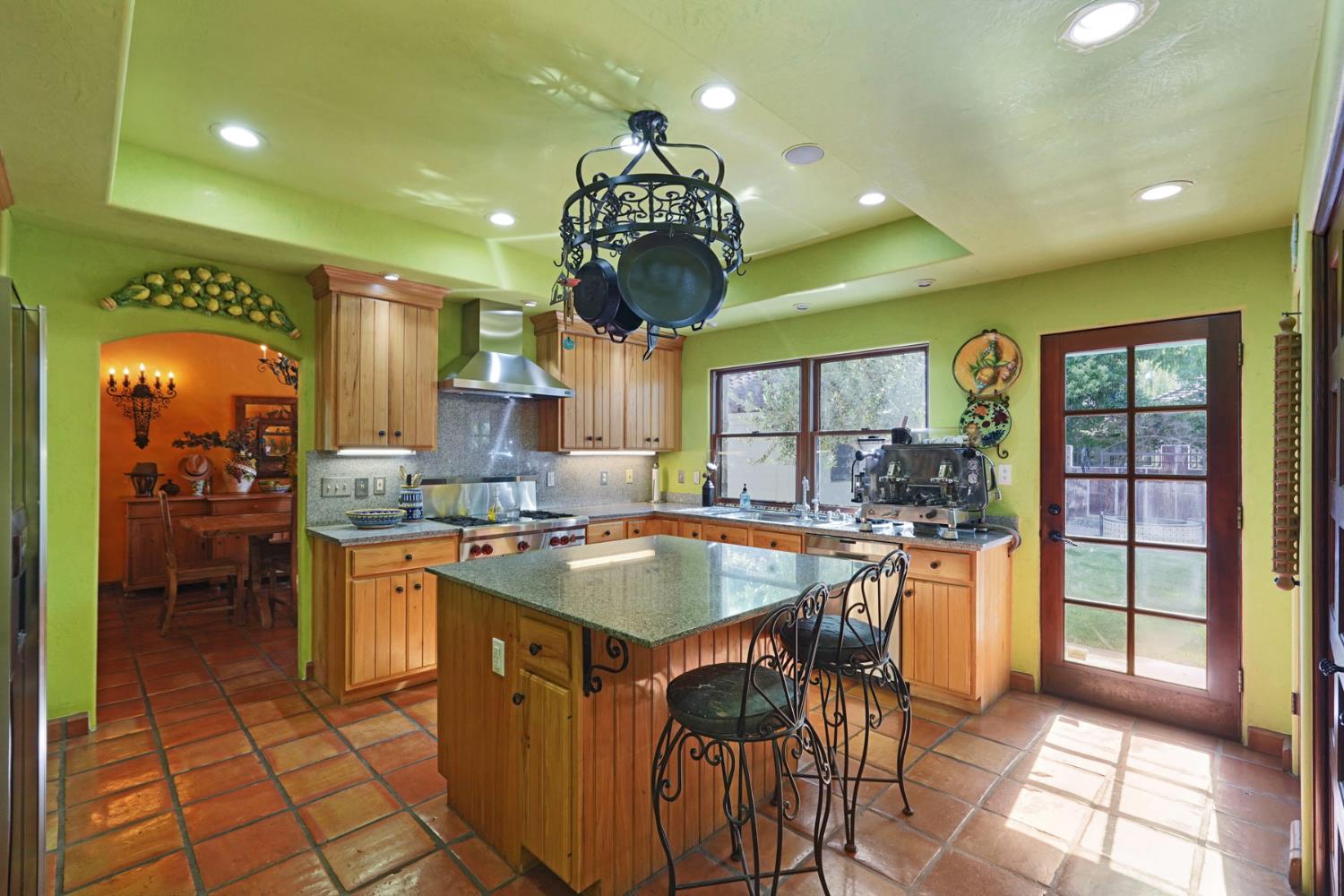 115 S Avena Ave, Lodi, CA 95240