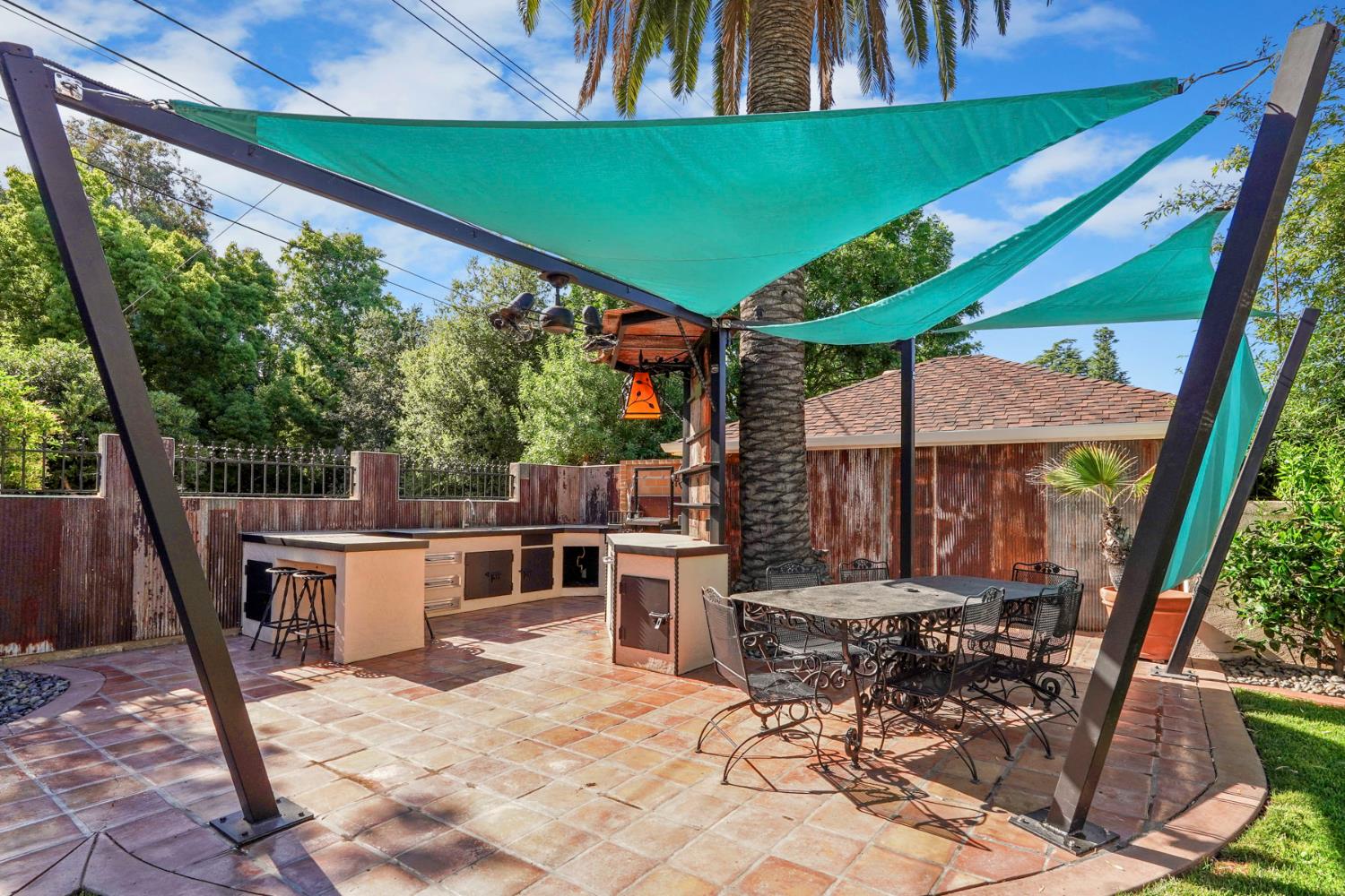 115 S Avena Ave, Lodi, CA 95240