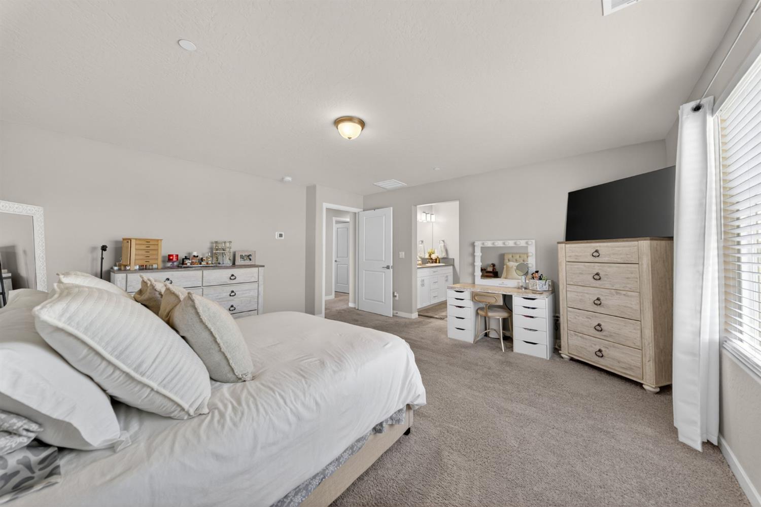 4219 N Reed Ave, Fresno, CA 93723