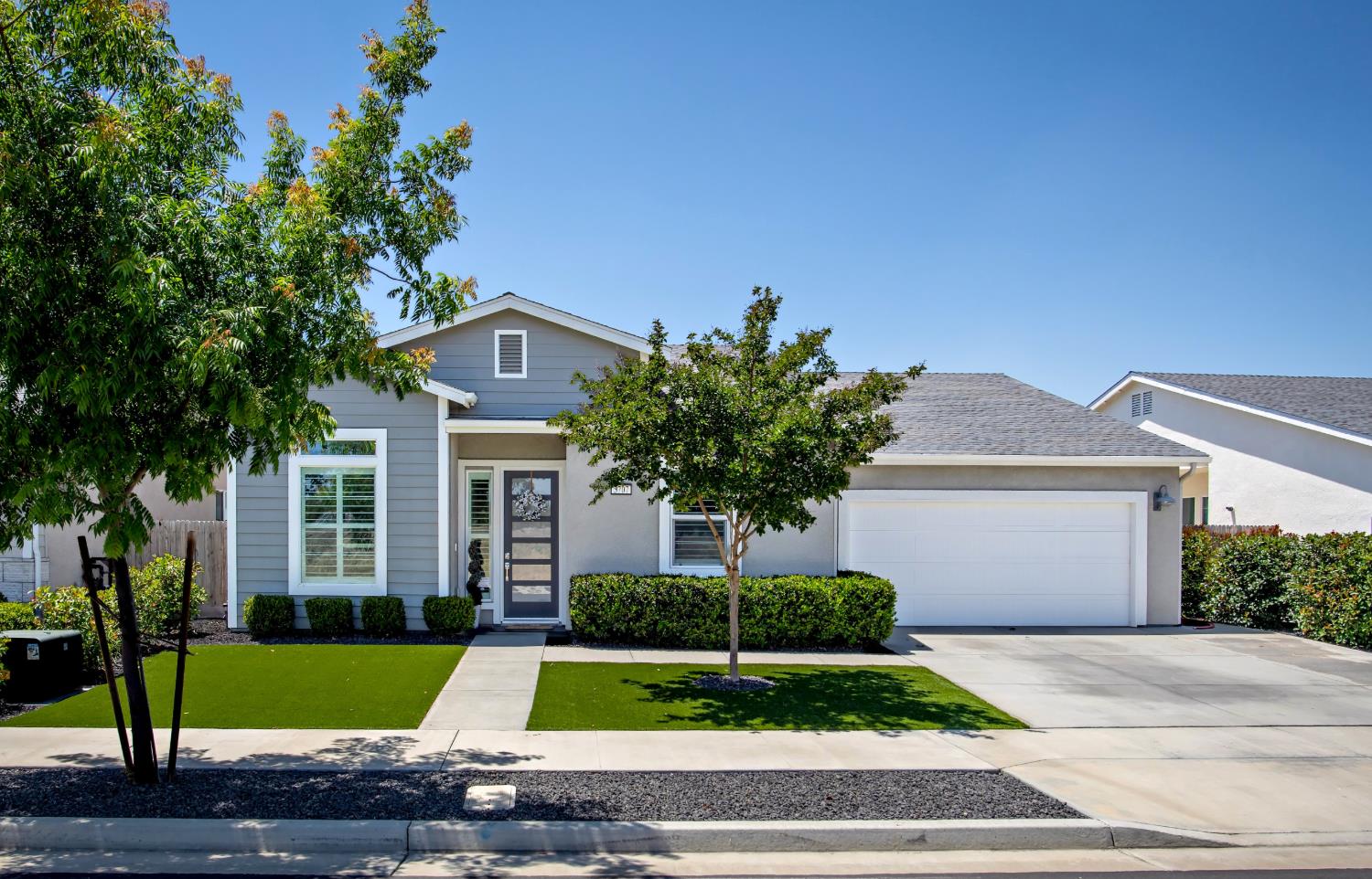 3707 N Santa Fe St, Visalia, CA 93292