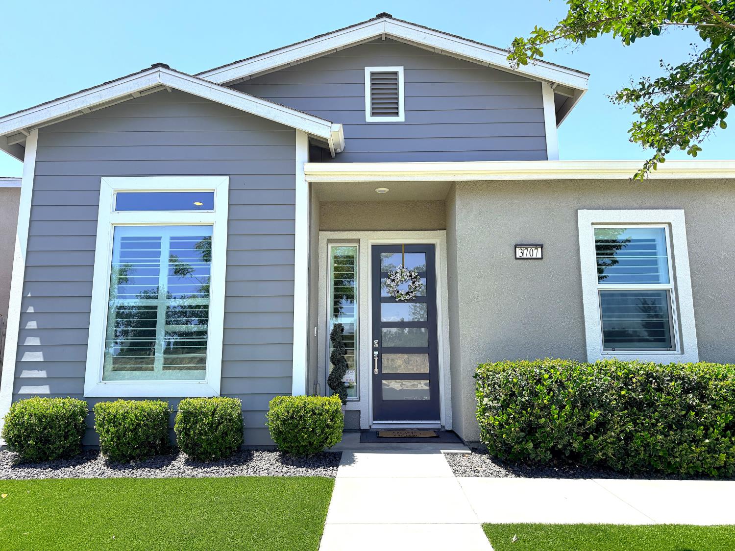 3707 N Santa Fe St, Visalia, CA 93292