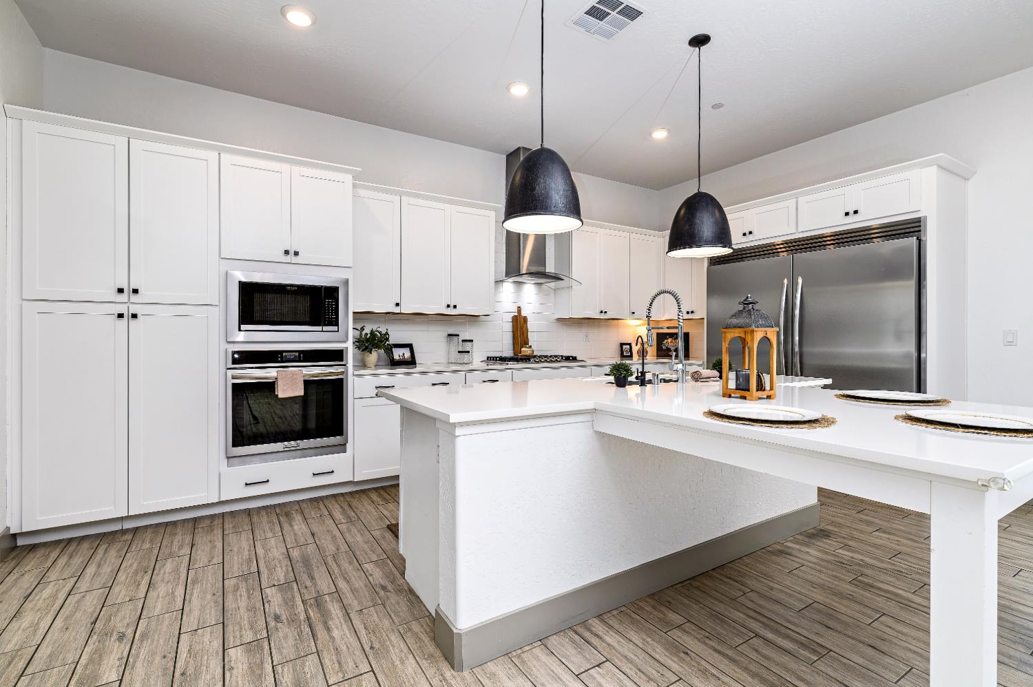 3707 N Santa Fe St, Visalia, CA 93292