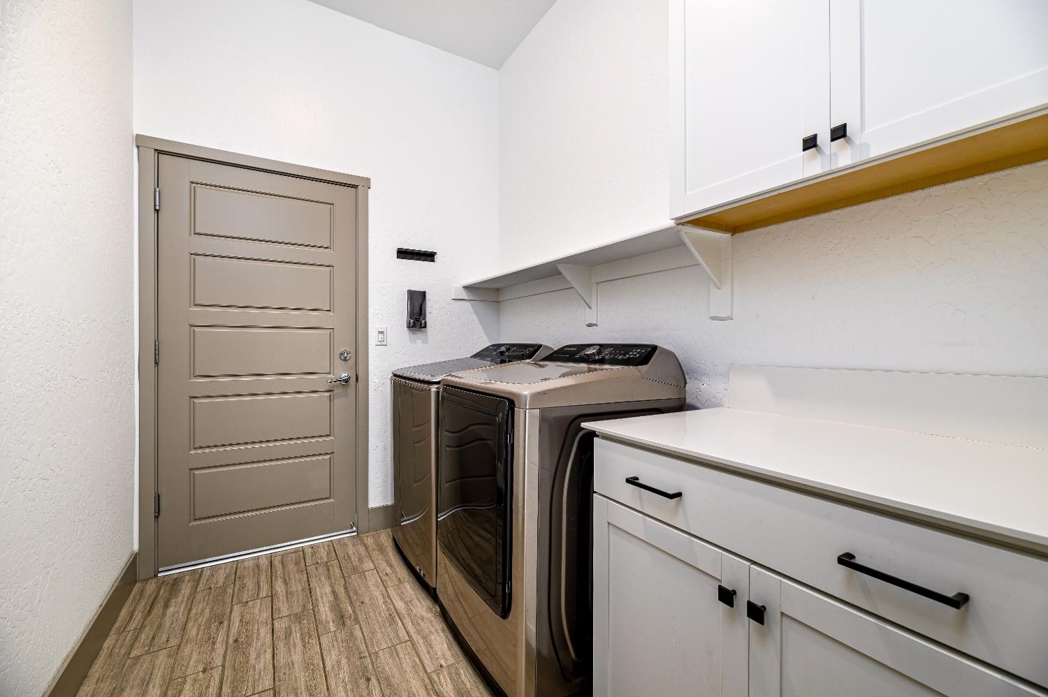 3707 N Santa Fe St, Visalia, CA 93292
