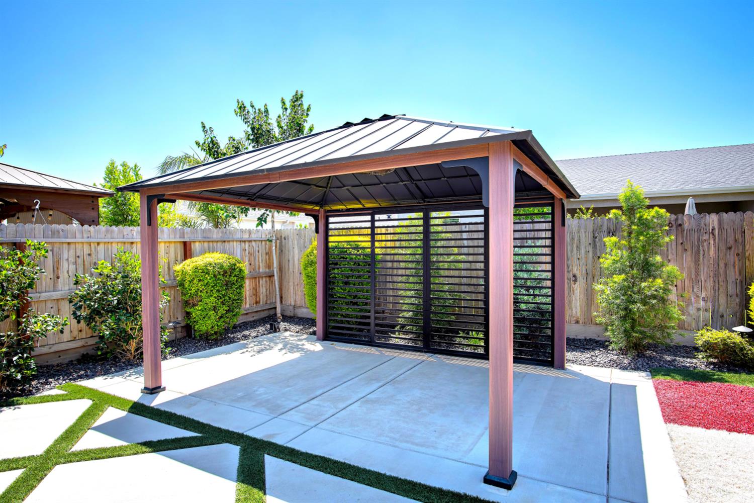 3707 N Santa Fe St, Visalia, CA 93292