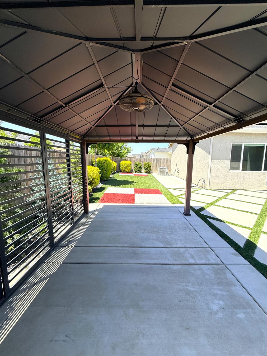 3707 N Santa Fe St, Visalia, CA 93292
