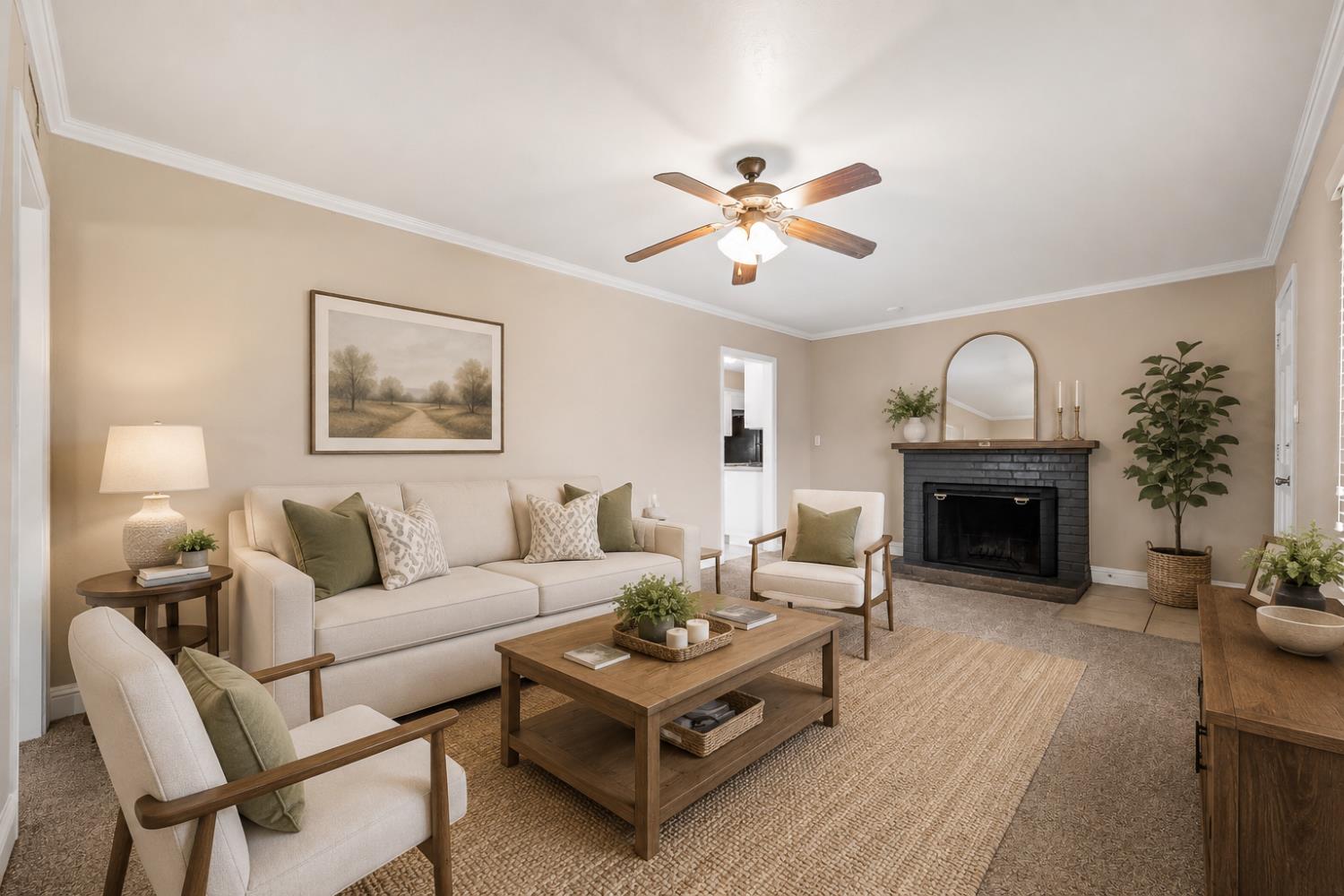 1213 E Saginaw Way, Fresno, CA 93704