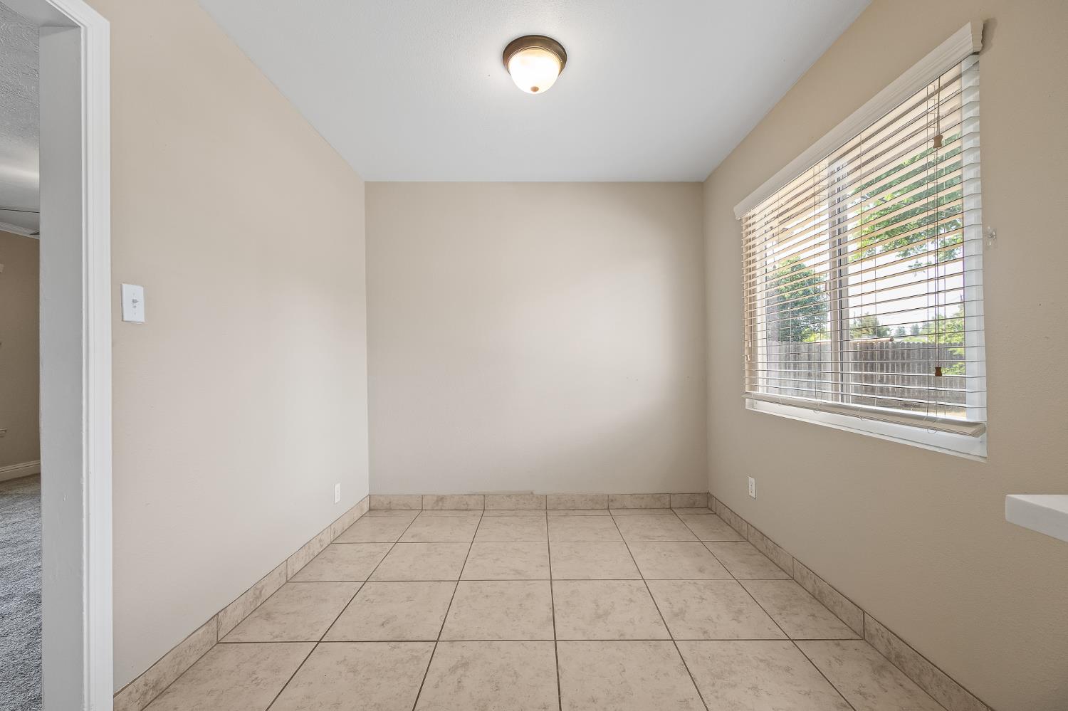 1213 E Saginaw Way, Fresno, CA 93704