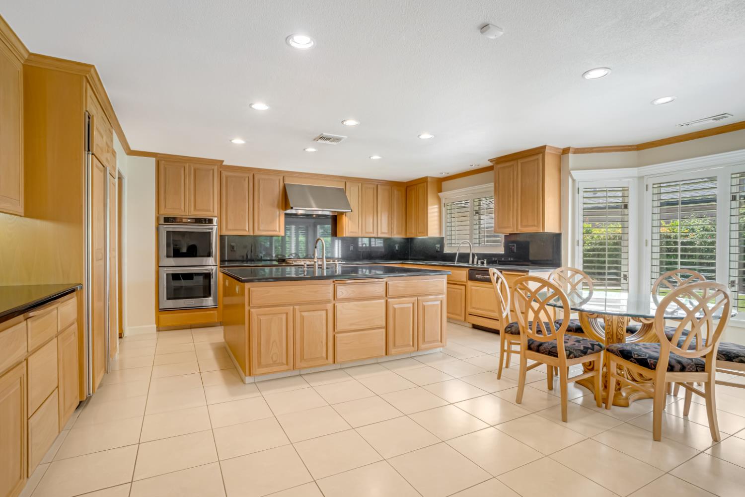 2857 W Cromwell Ave, Fresno, CA 93711