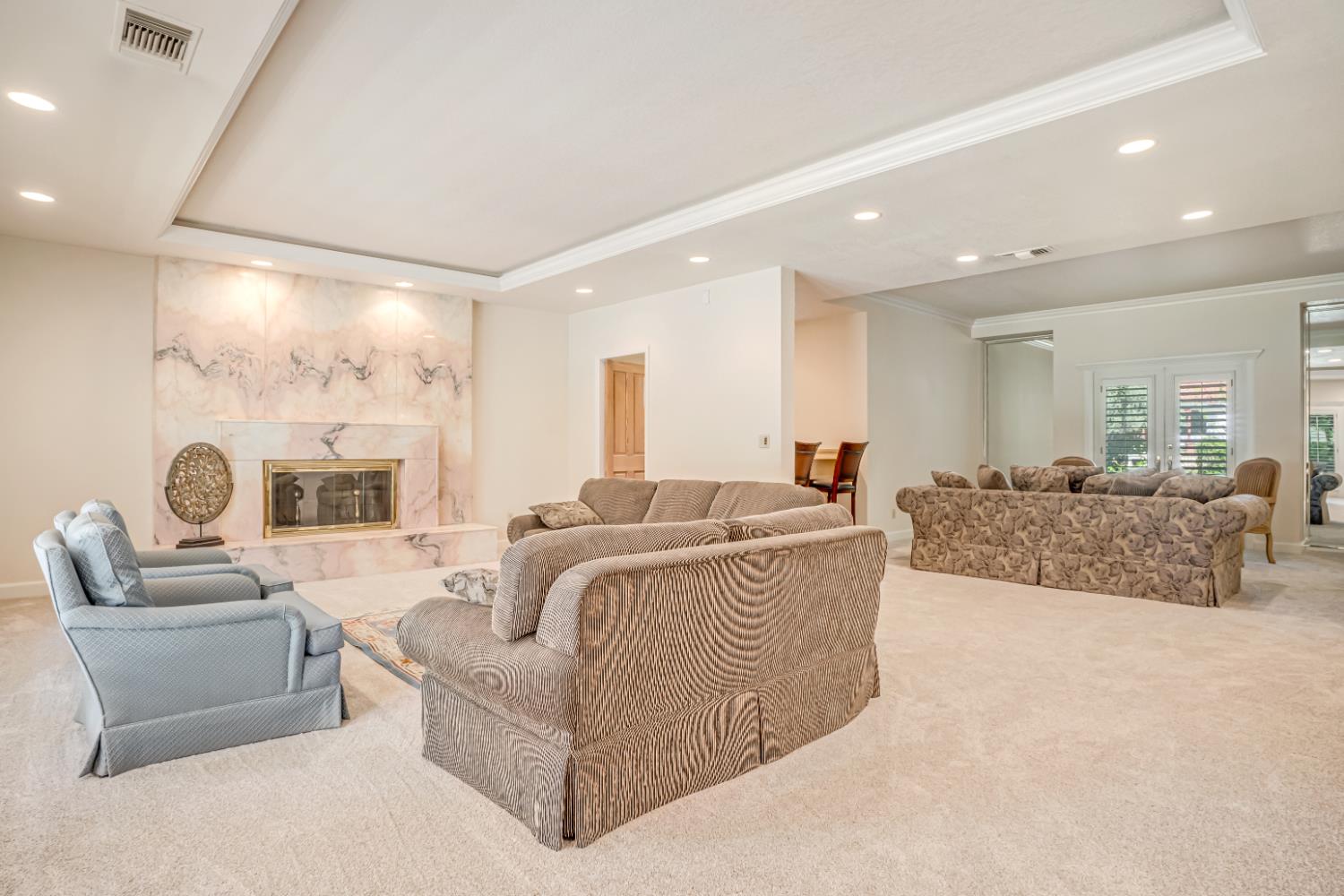 2857 W Cromwell Ave, Fresno, CA 93711