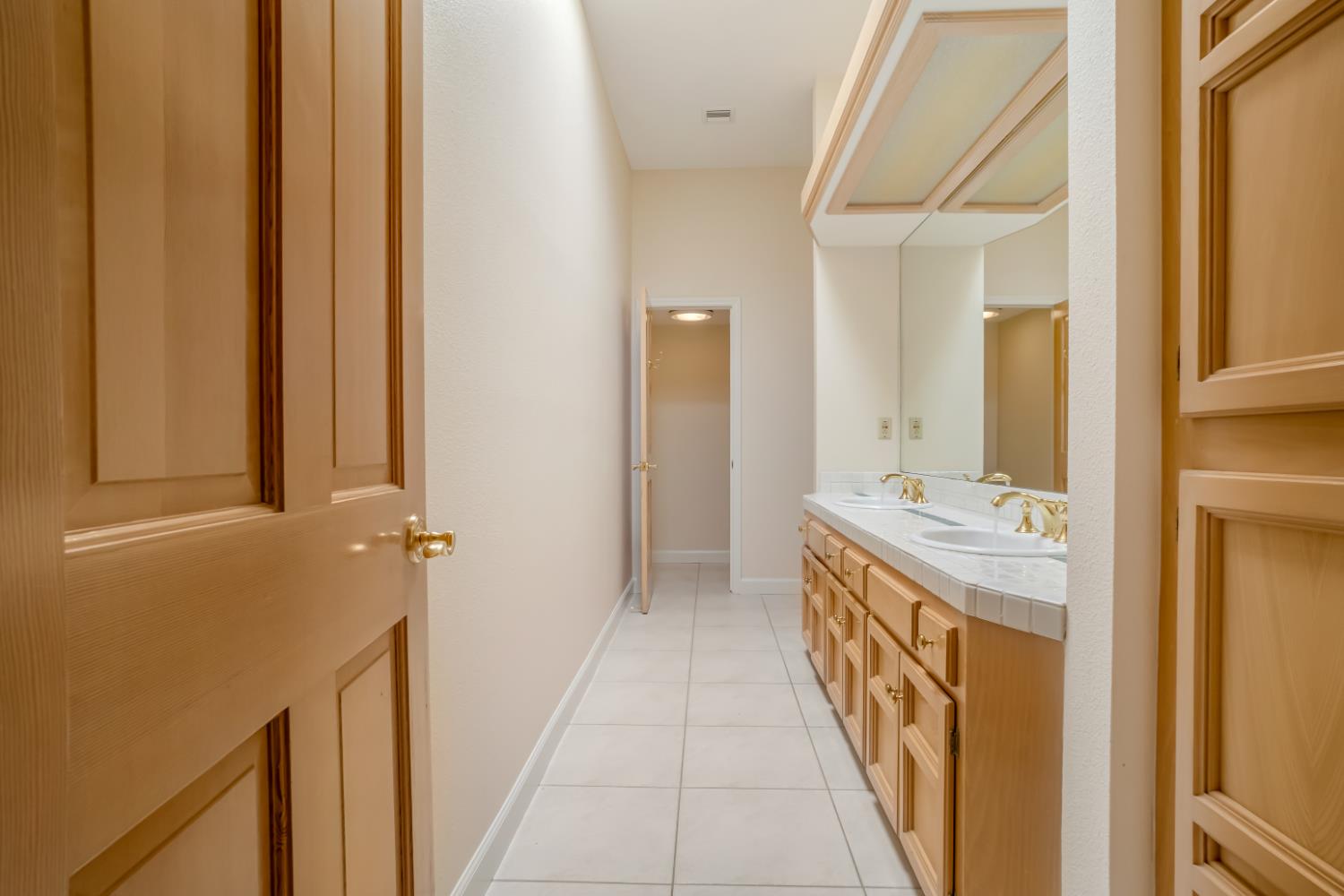 2857 W Cromwell Ave, Fresno, CA 93711