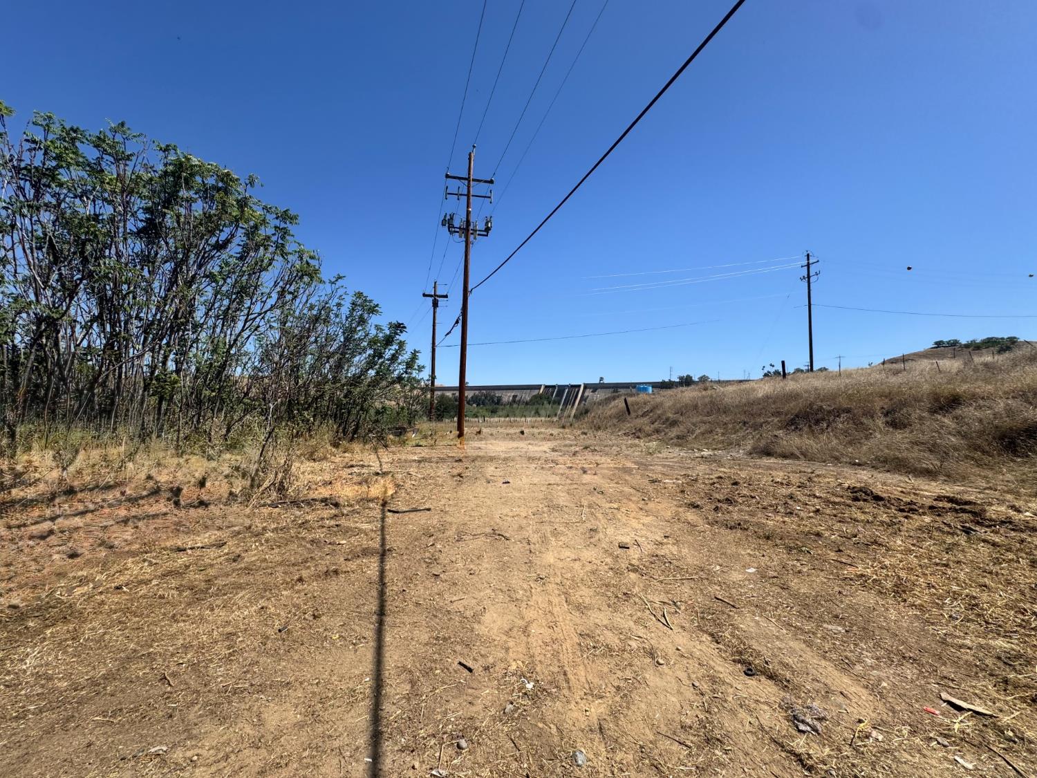 17839 N Friant Rd, Friant, CA 93626