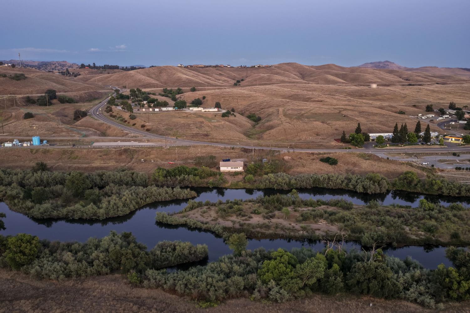 17839 N Friant Rd, Friant, CA 93626