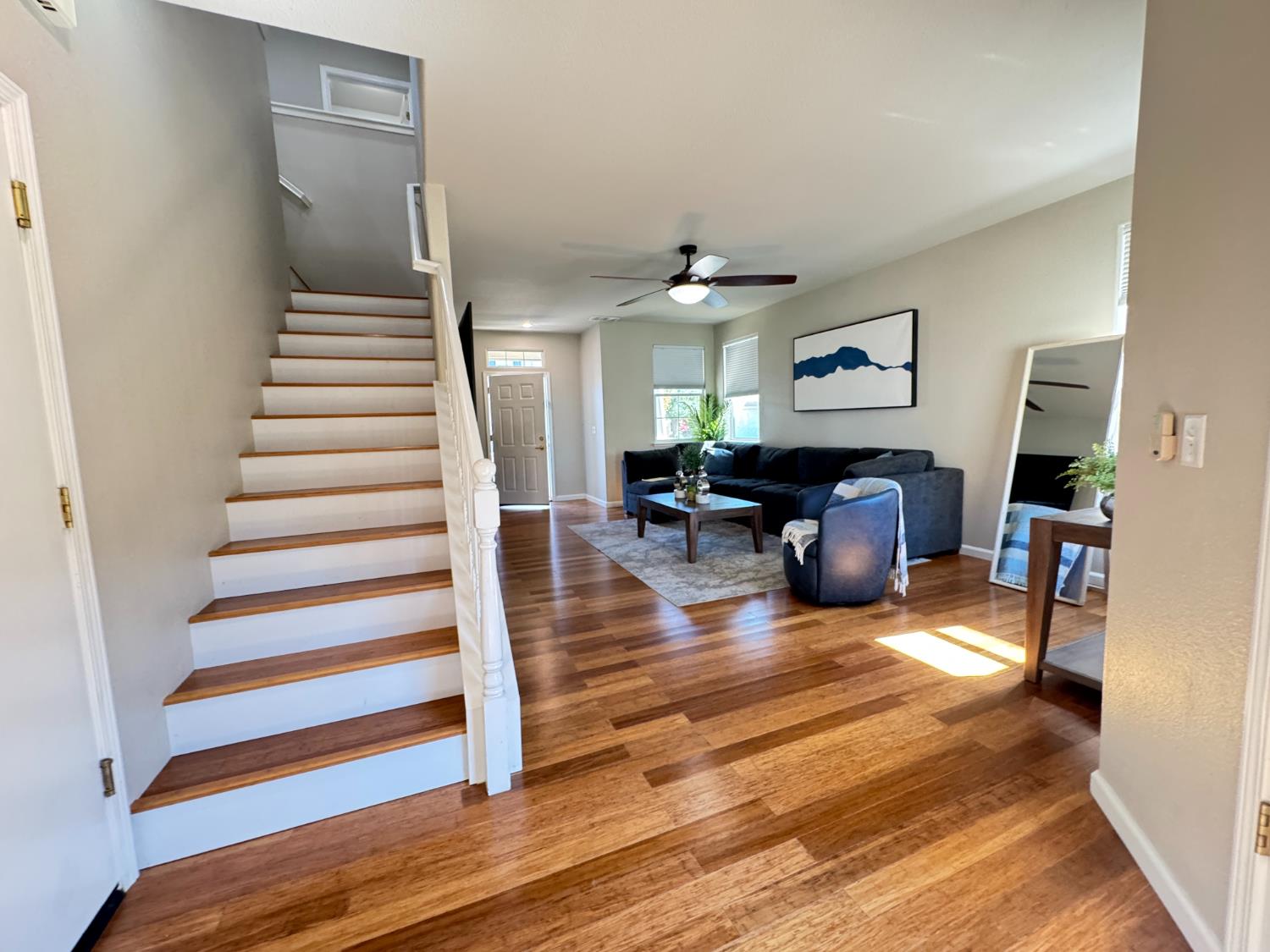 618 W Madrid Ln, Clovis, CA 93619