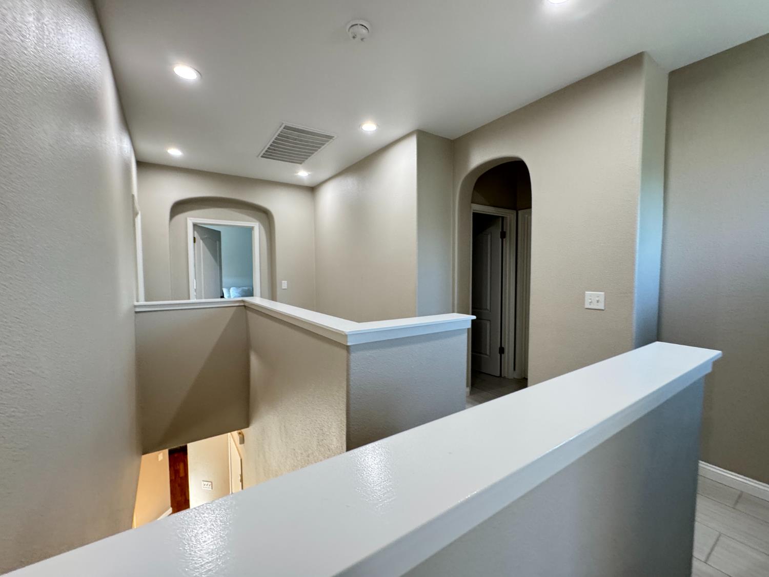 618 W Madrid Ln, Clovis, CA 93619