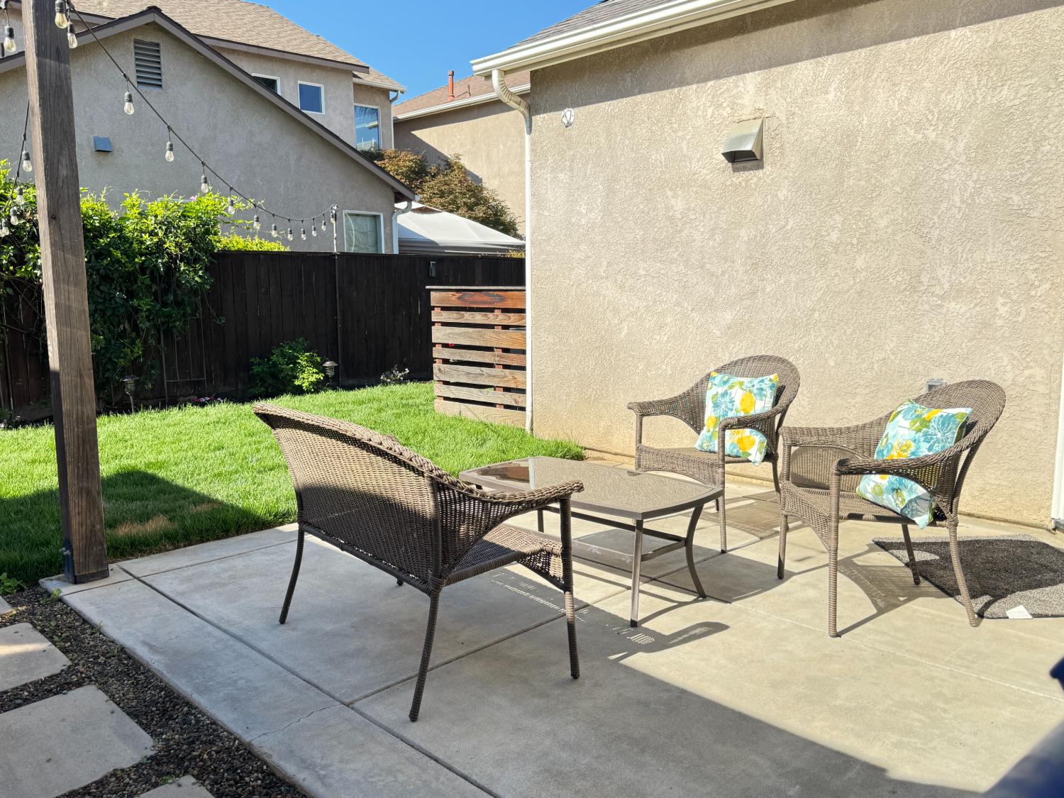 618 W Madrid Ln, Clovis, CA 93619