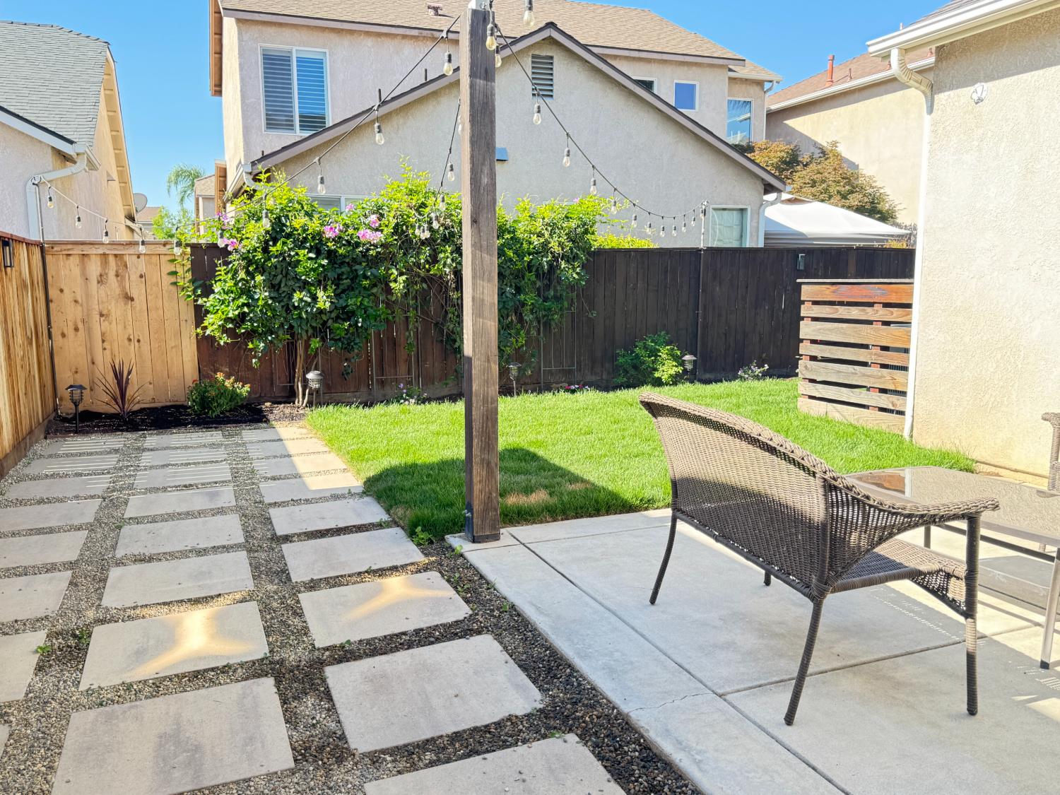 618 W Madrid Ln, Clovis, CA 93619