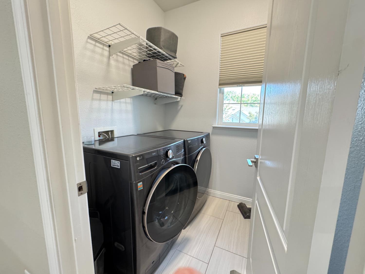 618 W Madrid Ln, Clovis, CA 93619