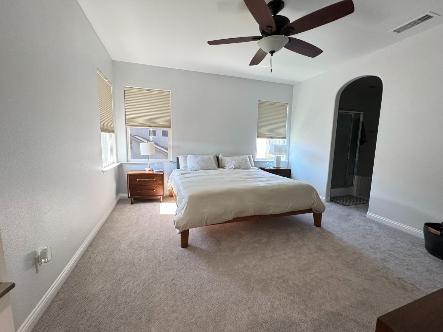 618 W Madrid Ln, Clovis, CA 93619