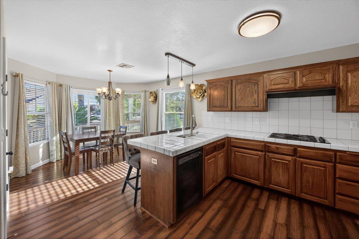 4122 W Fender Ave, Fresno, CA 93722