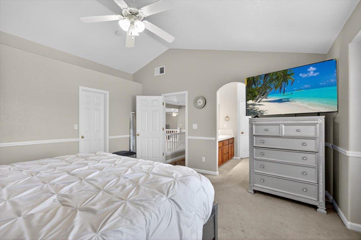 4122 W Fender Ave, Fresno, CA 93722