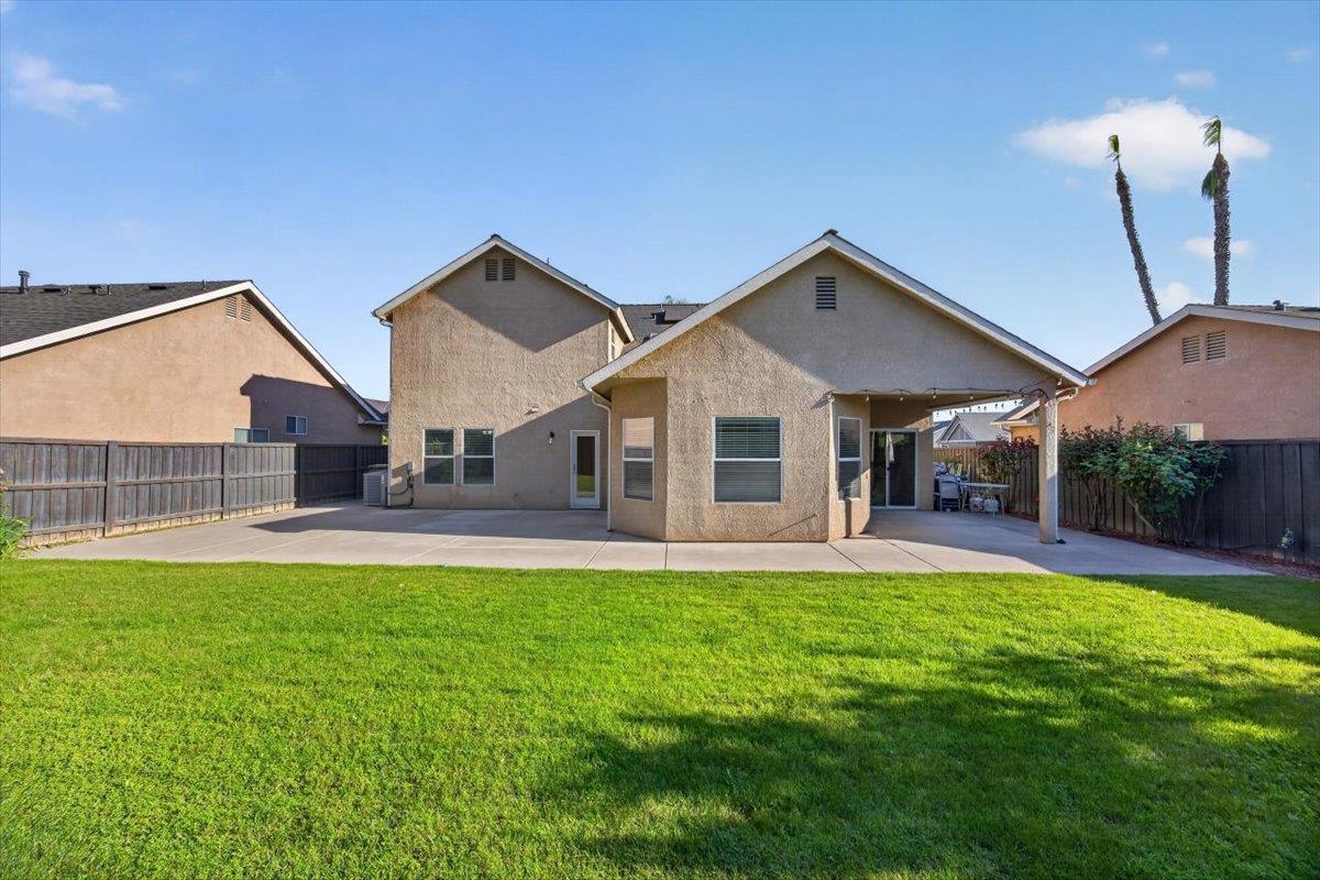 4122 W Fender Ave, Fresno, CA 93722