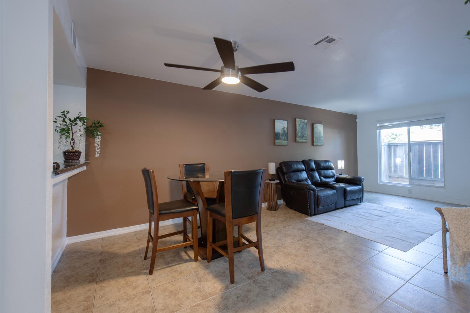 7166 N Fruit Ave #177, Fresno, CA 93711