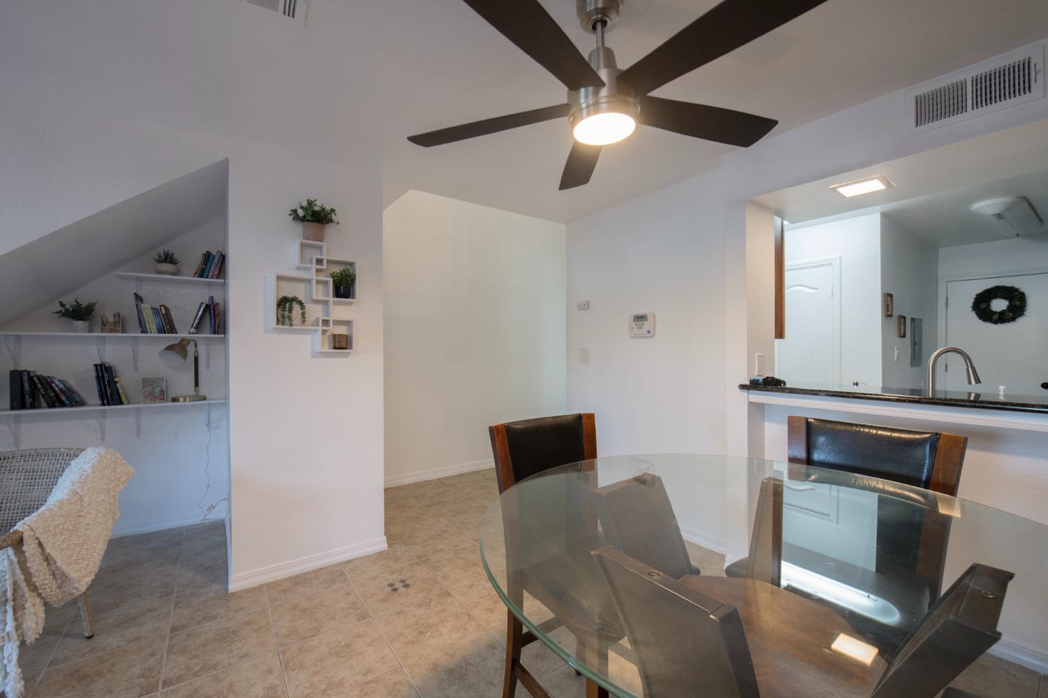 7166 N Fruit Ave #177, Fresno, CA 93711