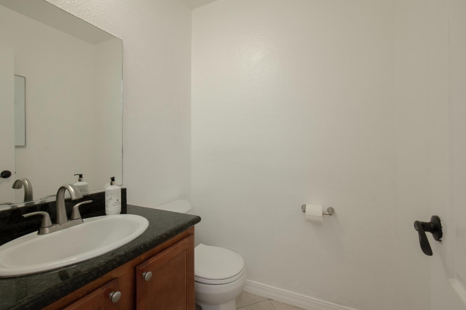 7166 N Fruit Ave #177, Fresno, CA 93711