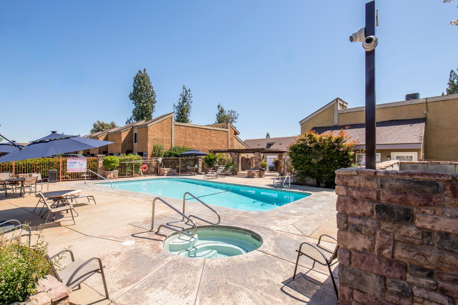 7166 N Fruit Ave #177, Fresno, CA 93711