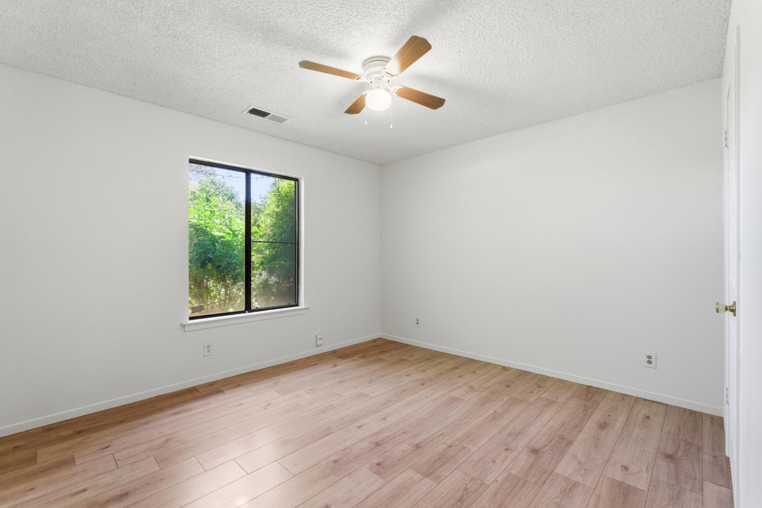 36358 Orange Grove Ave, Madera, CA 93636