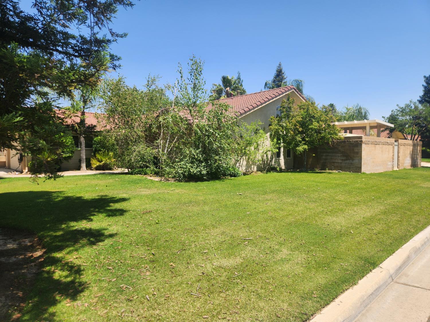 6502 N Delbert Ave, Fresno, CA 93722