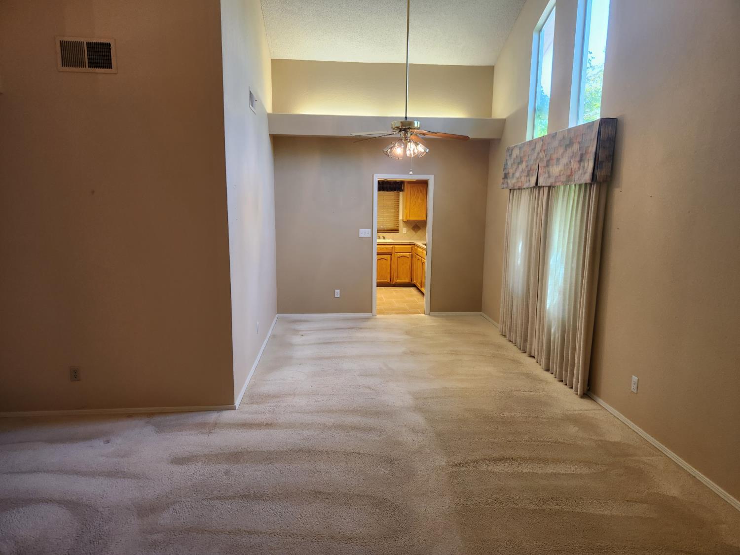 6502 N Delbert Ave, Fresno, CA 93722