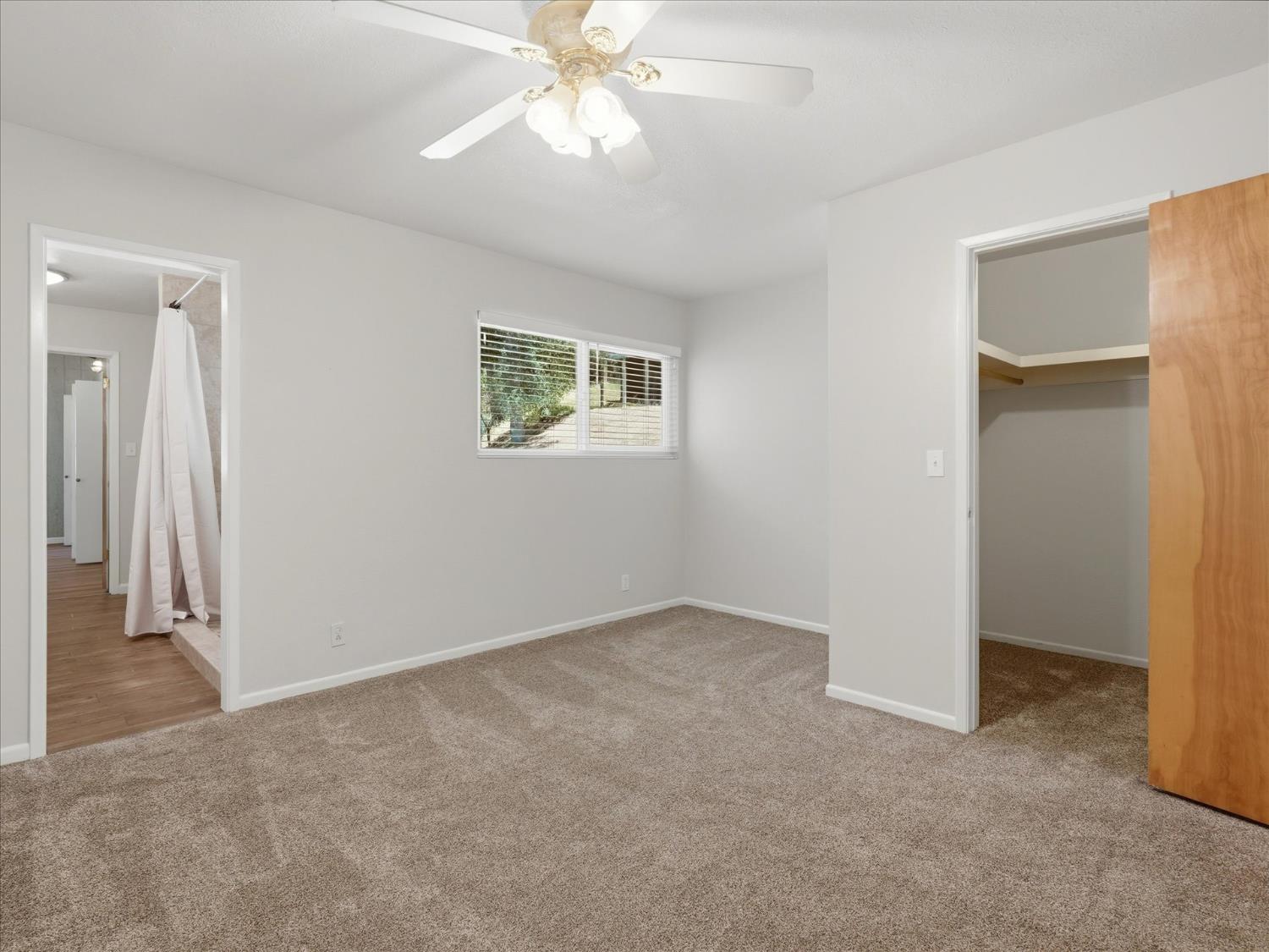 49020 Manzanita Rd, Oakhurst, CA 93644