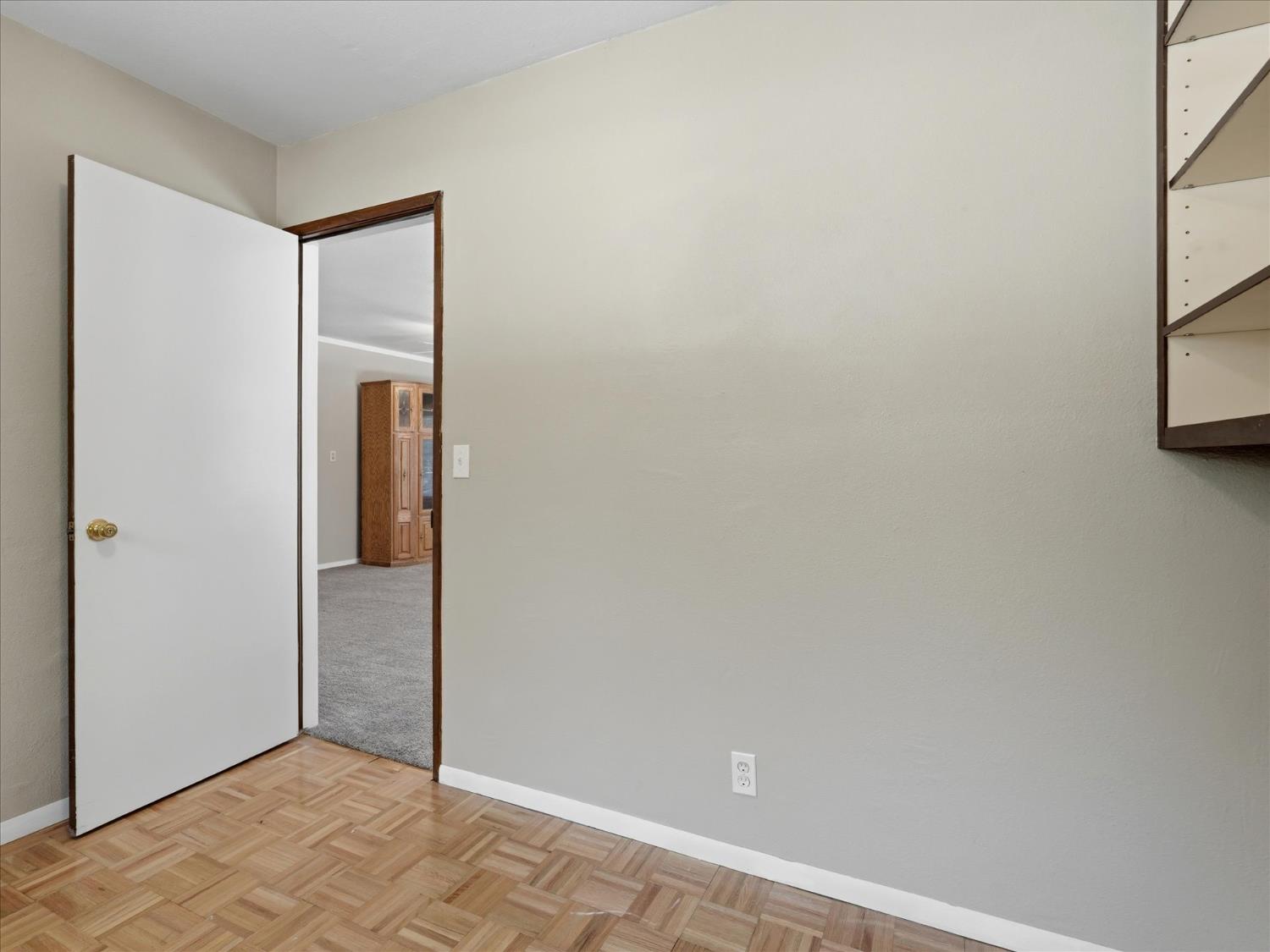 49020 Manzanita Rd, Oakhurst, CA 93644