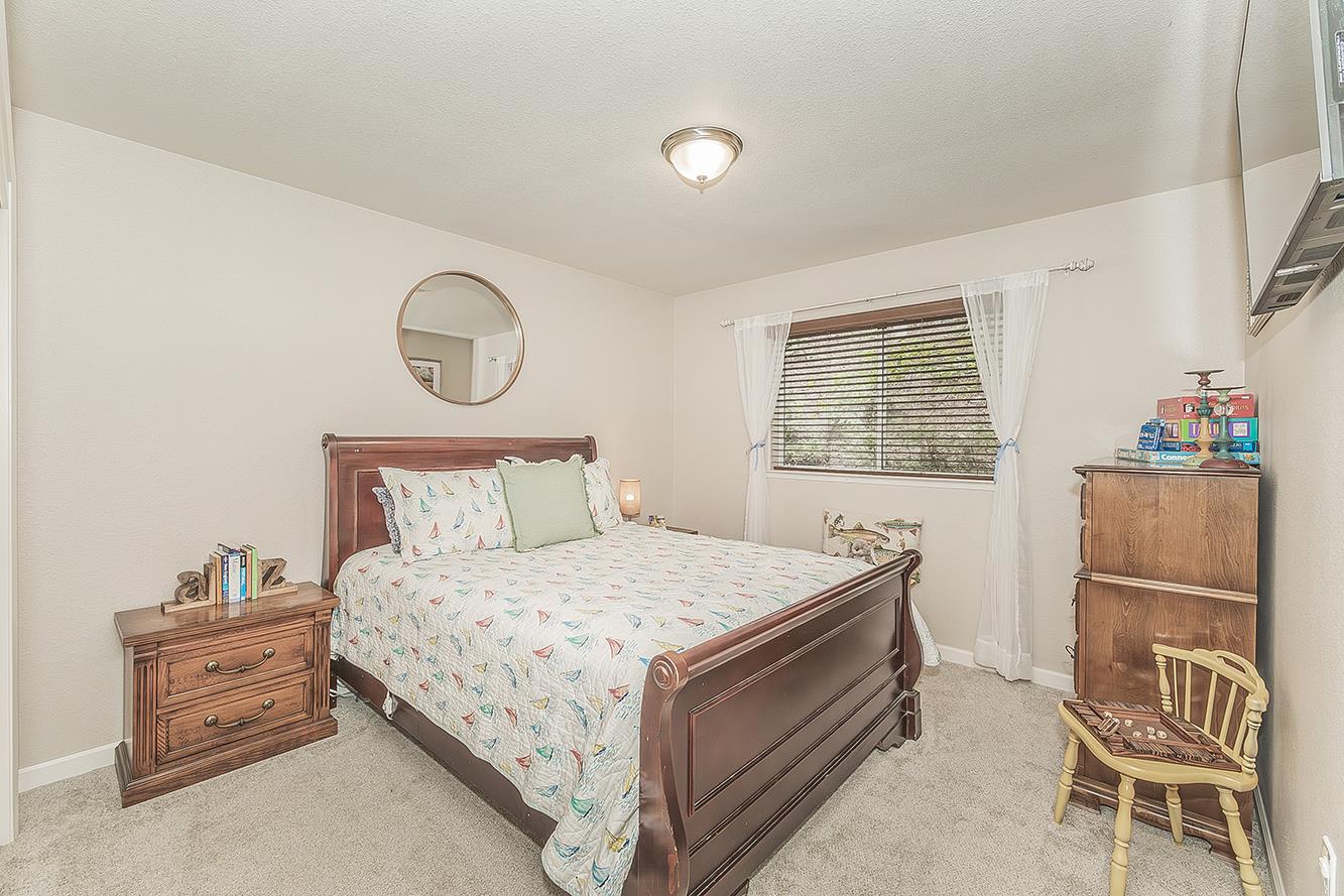 40975 Cold Springs Ln, Shaver Lake, CA 93664