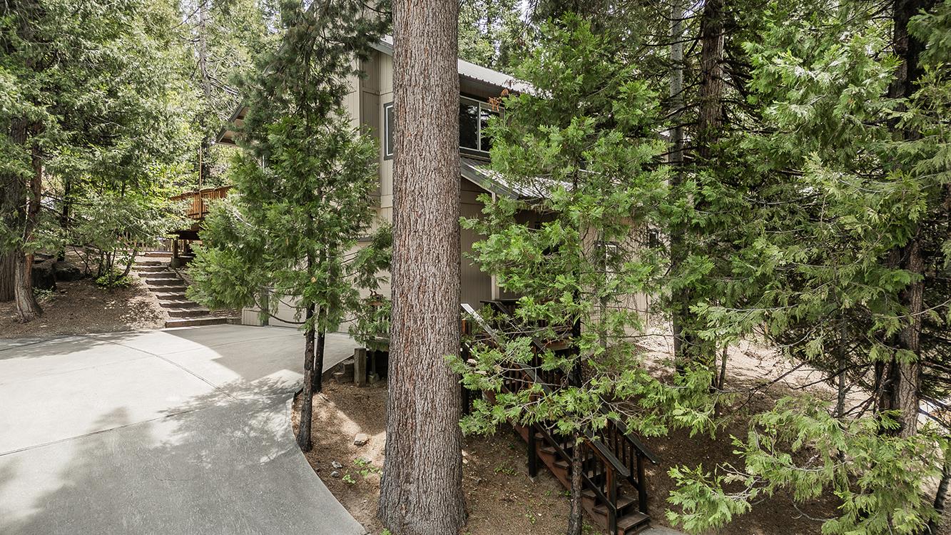 40975 Cold Springs Ln, Shaver Lake, CA 93664