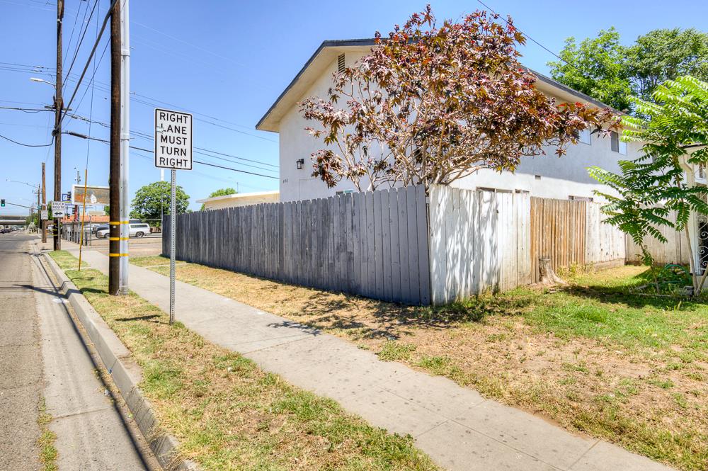 446 N Maple Ave, Fresno, CA 93702