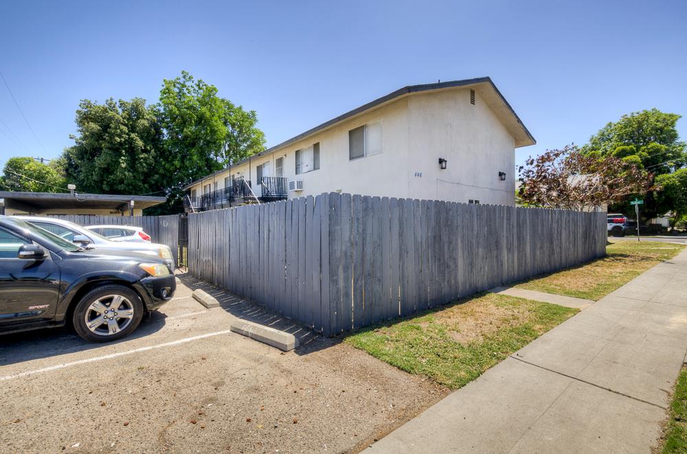 446 N Maple Ave, Fresno, CA 93702
