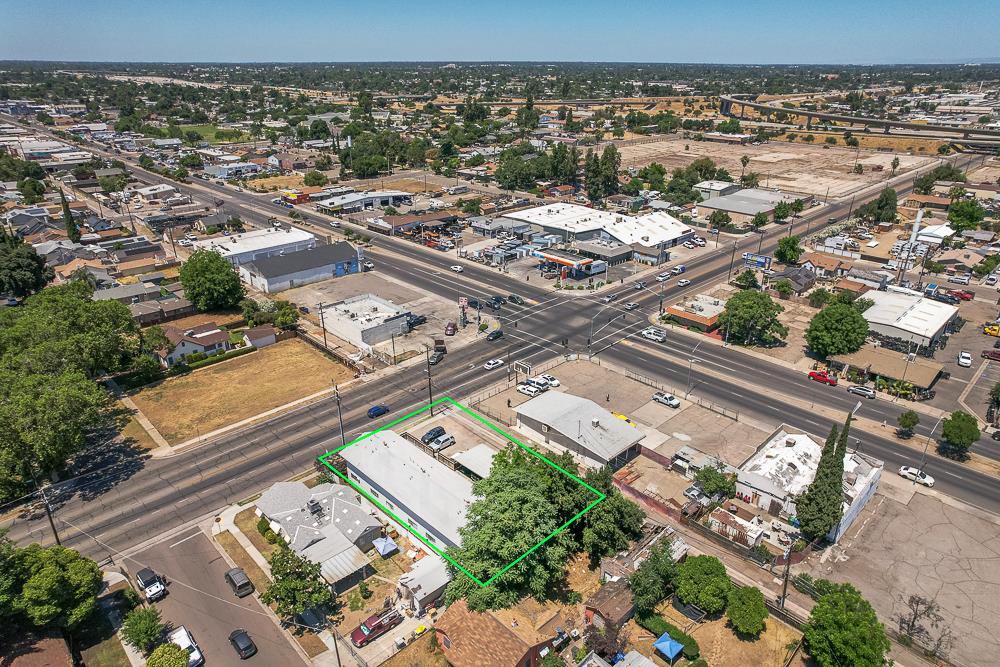 446 N Maple Ave, Fresno, CA 93702