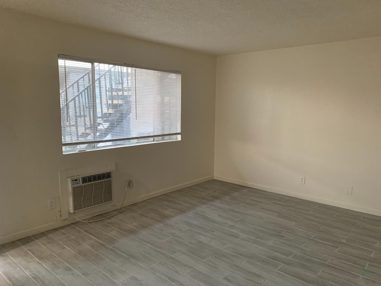 446 N Maple Ave, Fresno, CA 93702