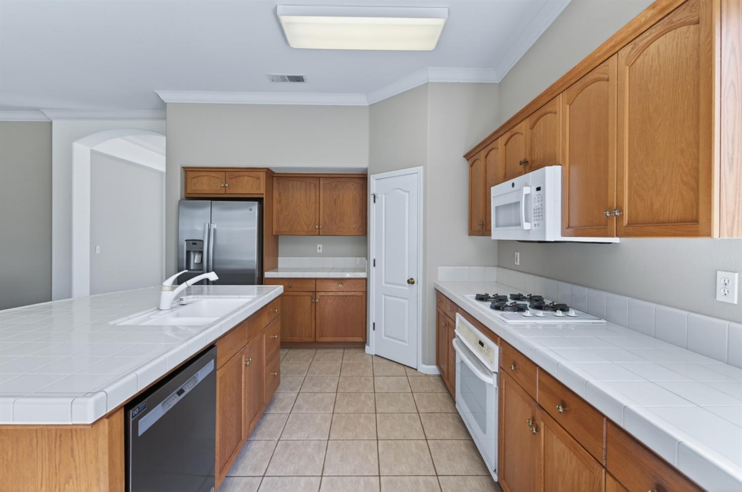 2644 Bellaire Ave, Clovis, CA 93611